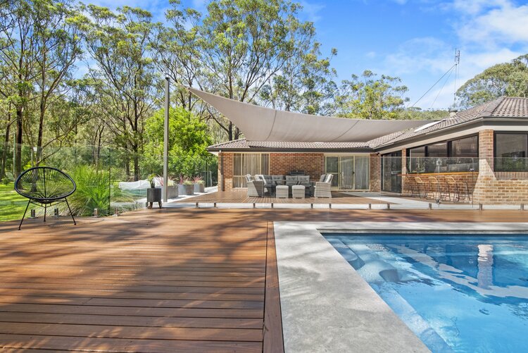 86x19mm Mixed Hardwood Utility grade Decking Incl Sydney Metro deliver