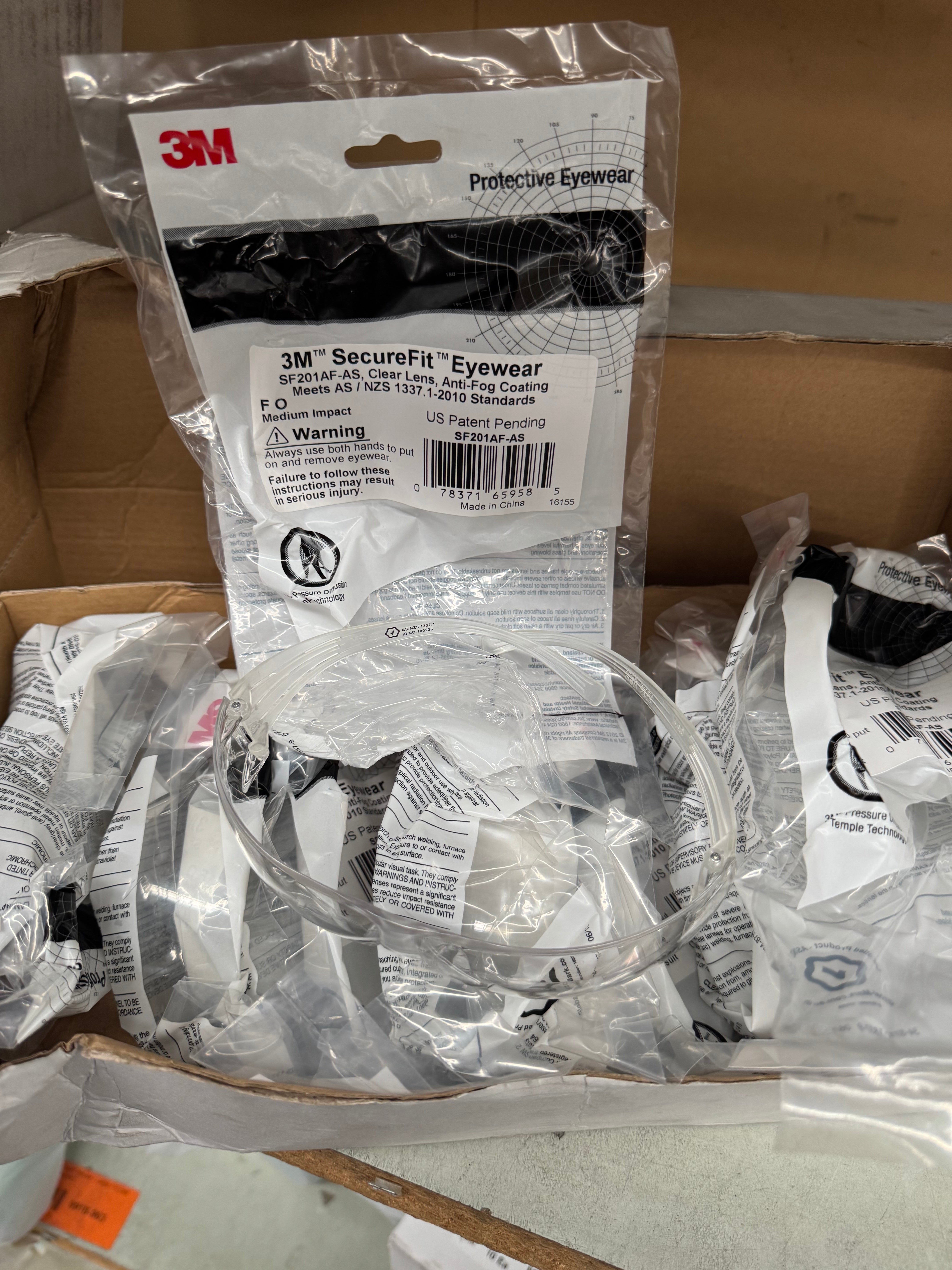 3M SecureFit Clear Lens Safety Glasses - carton of 10 (Pick up only)
