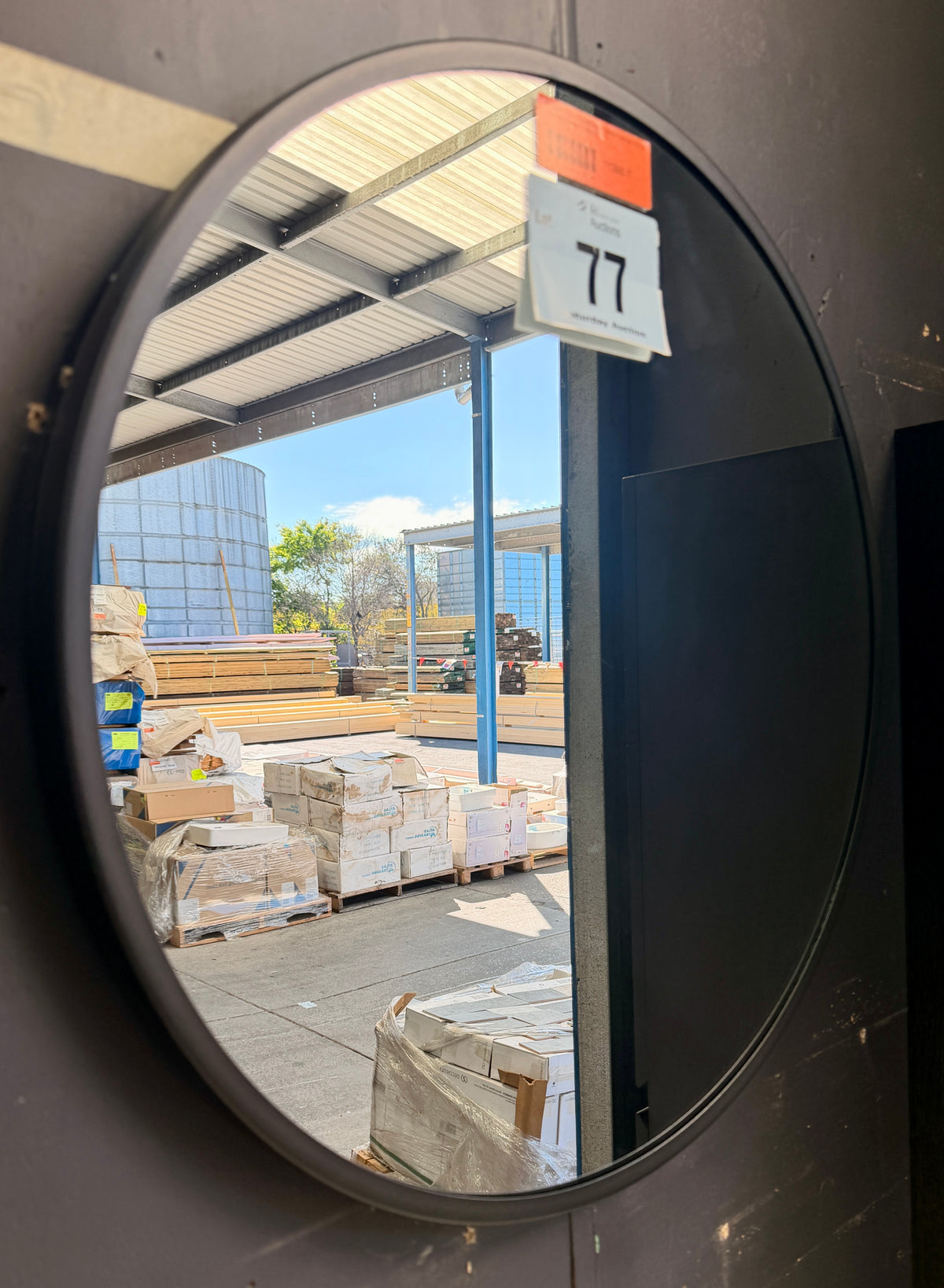 600mm Round Matt black steel framed mirror (Pick up Liverpool)