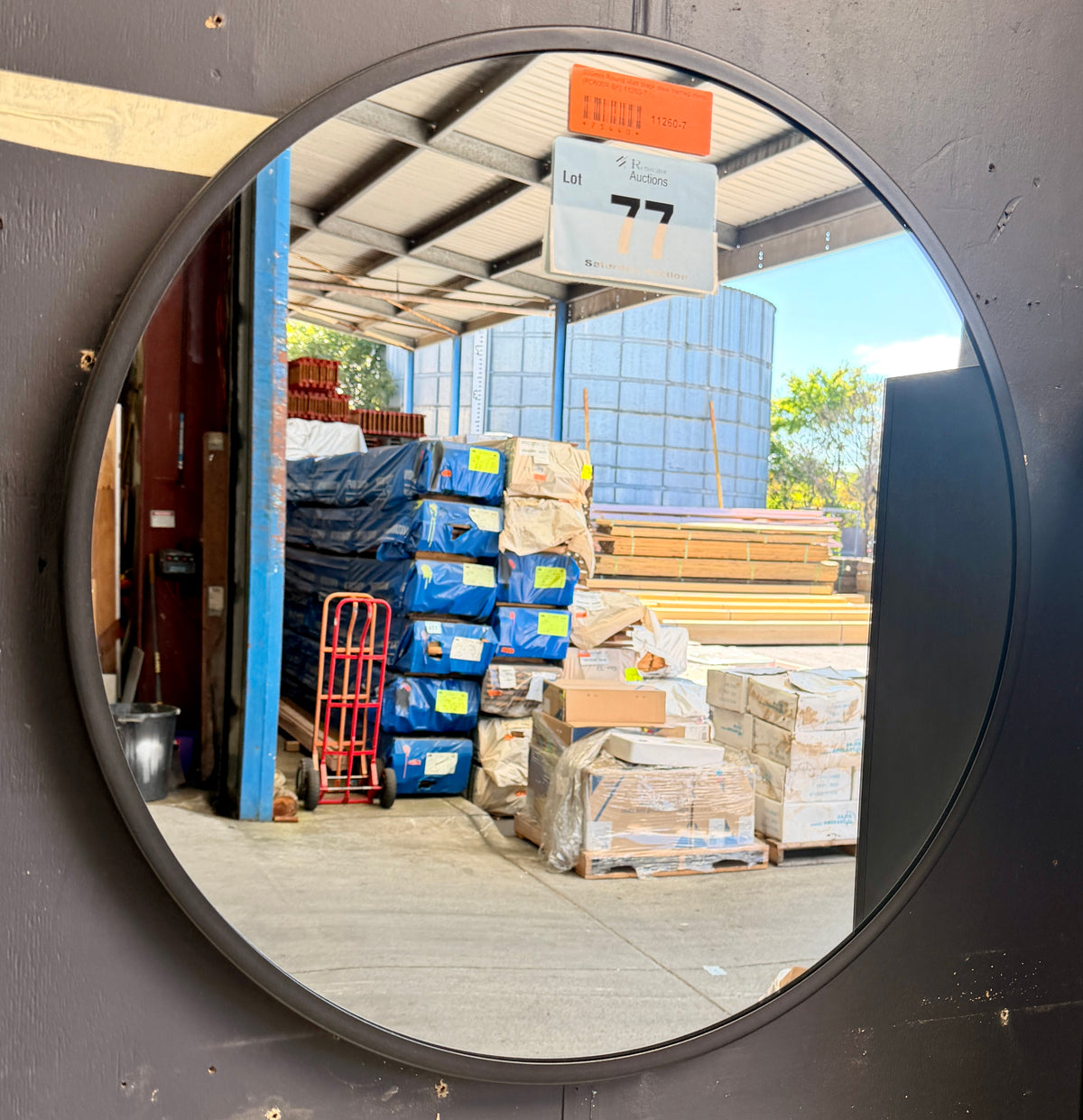600mm Round Matt black steel framed mirror (Pick up Liverpool)
