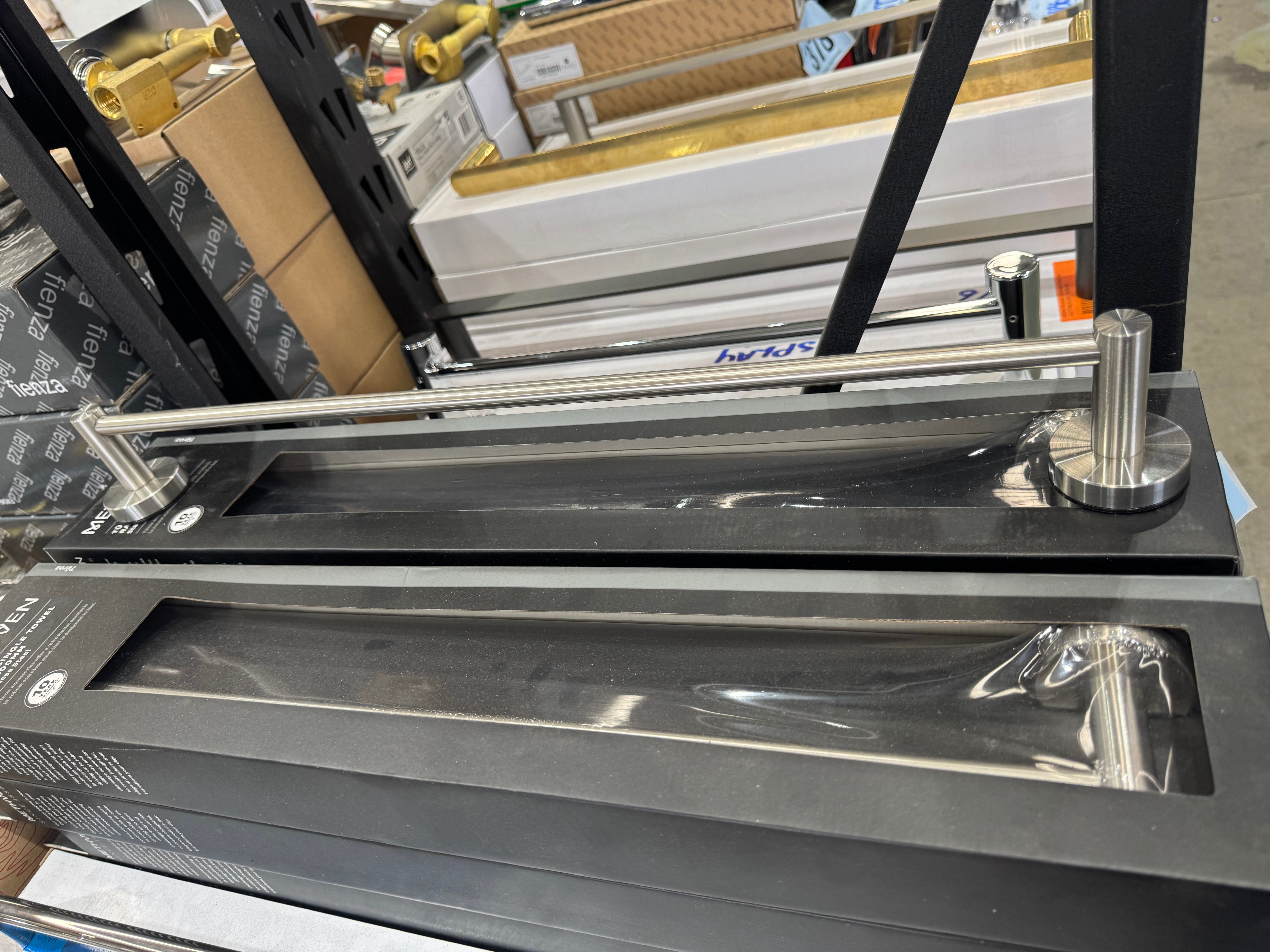 Methven turoa 600mm stainless steel towel rail (Pick up only).
