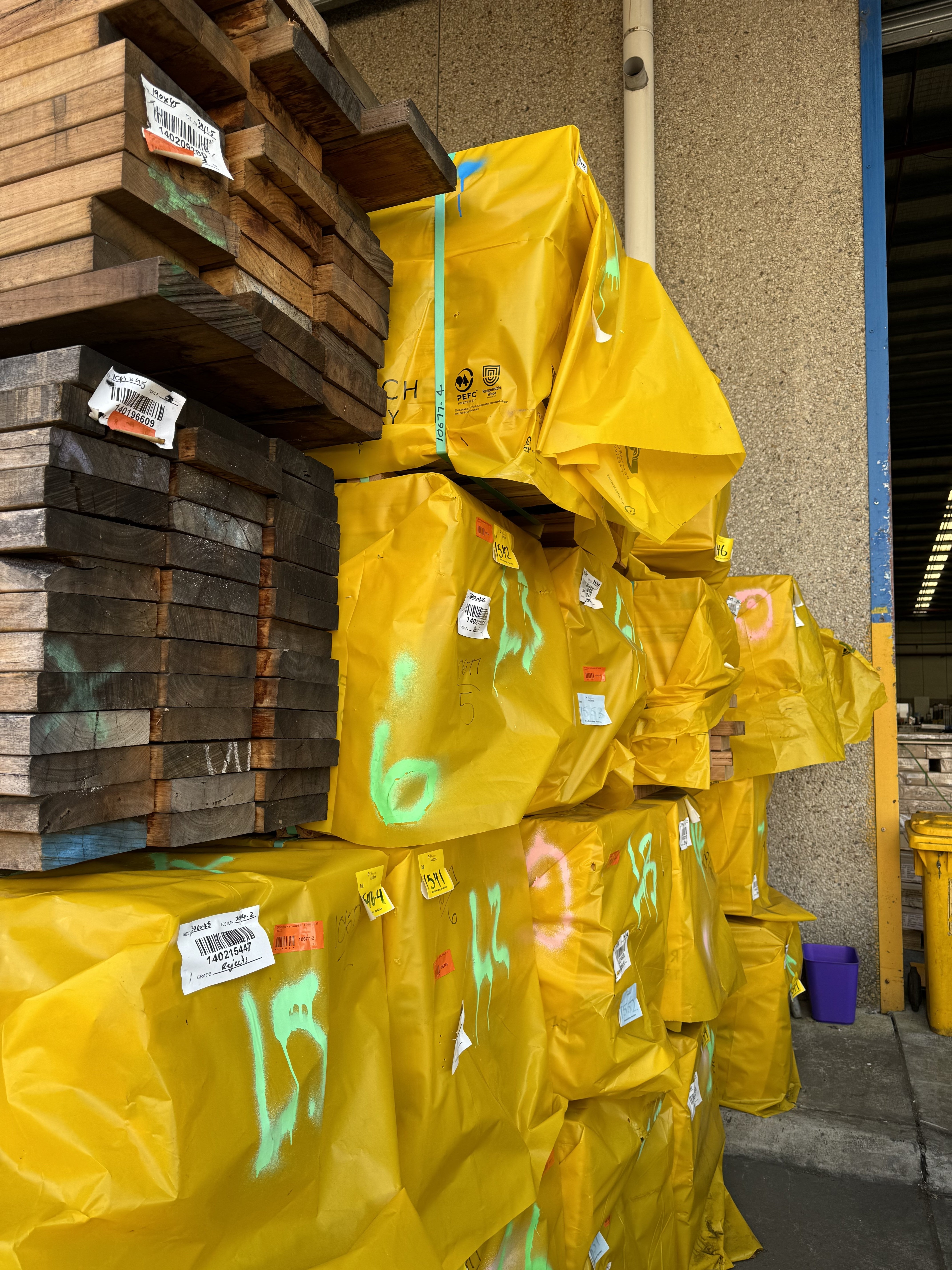 240x35 Reject Hardwood pack $16.40lm (Pick up only).