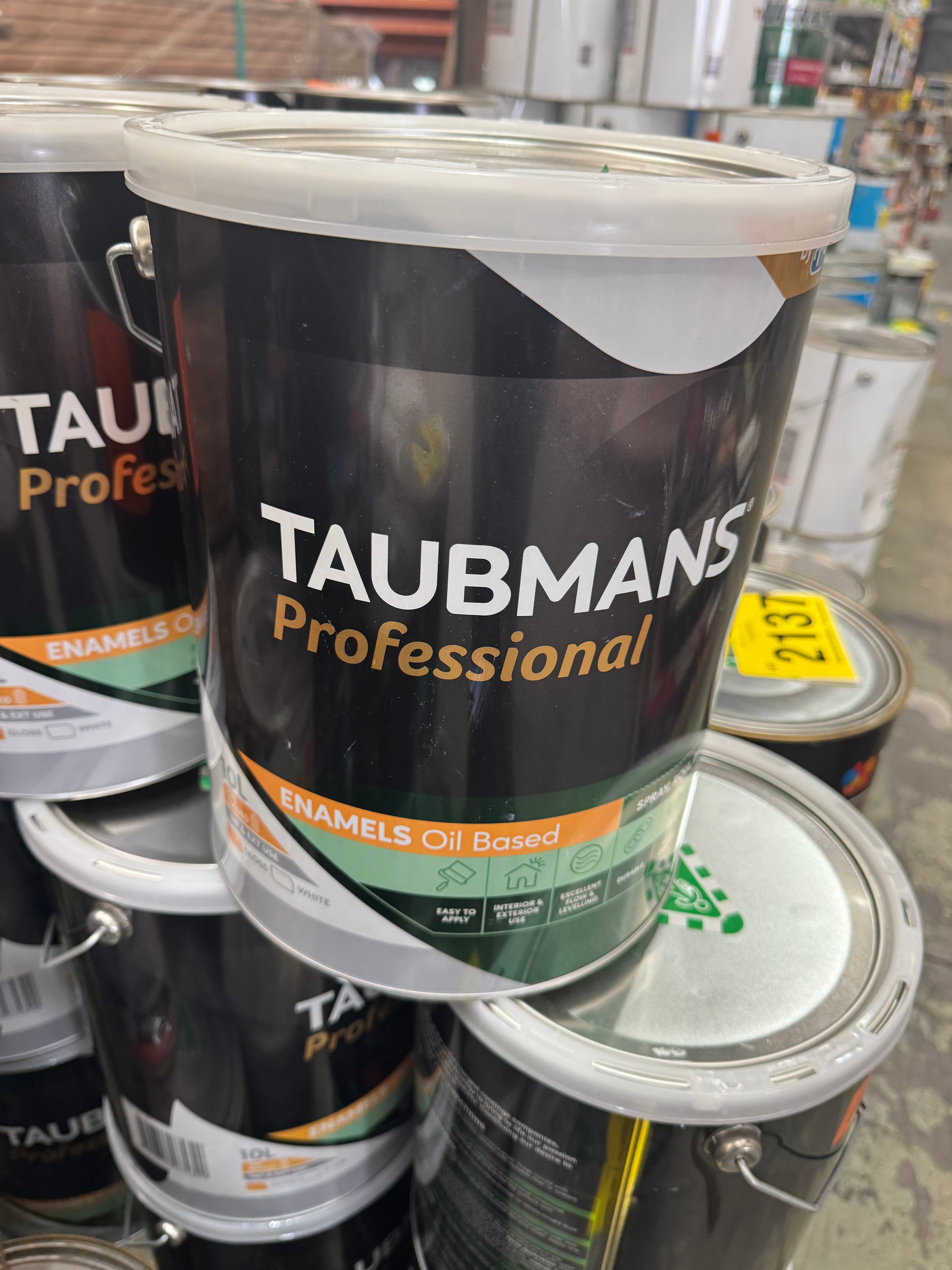 Taubmans 10 litre professional oil based white paint (Pick up only)